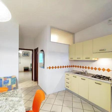 Bright And Comfortable In Apartman