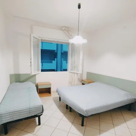 Apartman Bright And Comfortable In